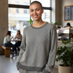 Banana Republic Blue Gray Chevron Women's Crew Sweater Size Small LS Preowned
